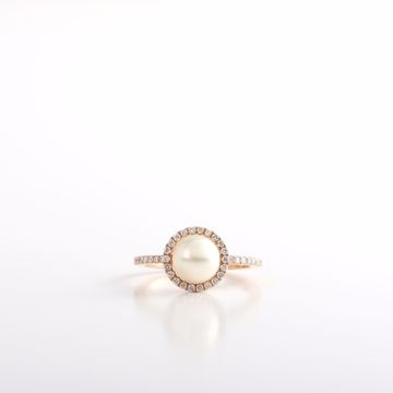 Picture of Classy Pearl & Diamond Ring