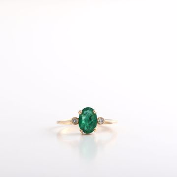Picture of Charming Emerald & Diamond Ring