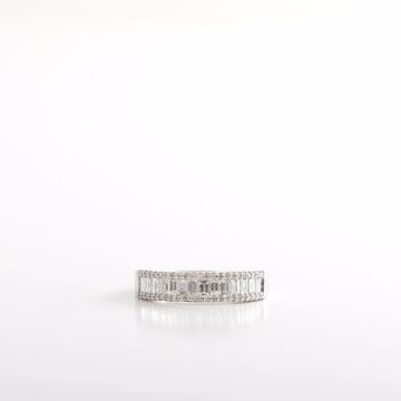 Picture of Half Turn Alliance Diamond Ring