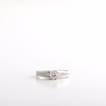 Picture of Elegant Diamond Solitaire Ring