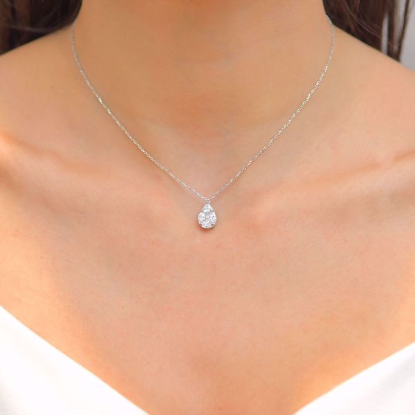 Picture of Irresistible Tear Diamond Necklace