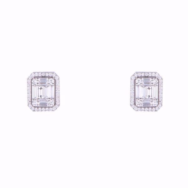 Picture of Classic Emerald Diamond Earrings