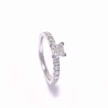 Picture of Shining Diamond Solitaire Ring