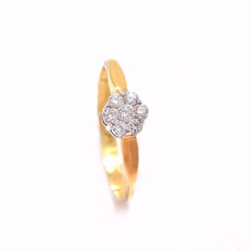 Picture of White Flower Diamond Ring