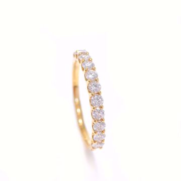 Picture of Impressive White Diamond Half-Turn Alliance Ring