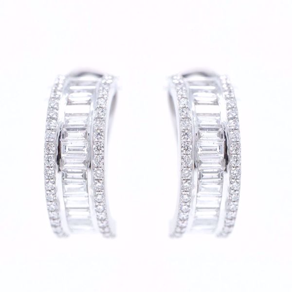 Picture of White Diamond Earrings