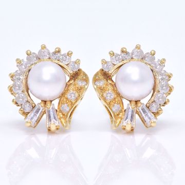 Picture of Diamond & Pearl Earrings