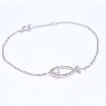 Picture of Diamond & Pearl Fish Bracelet